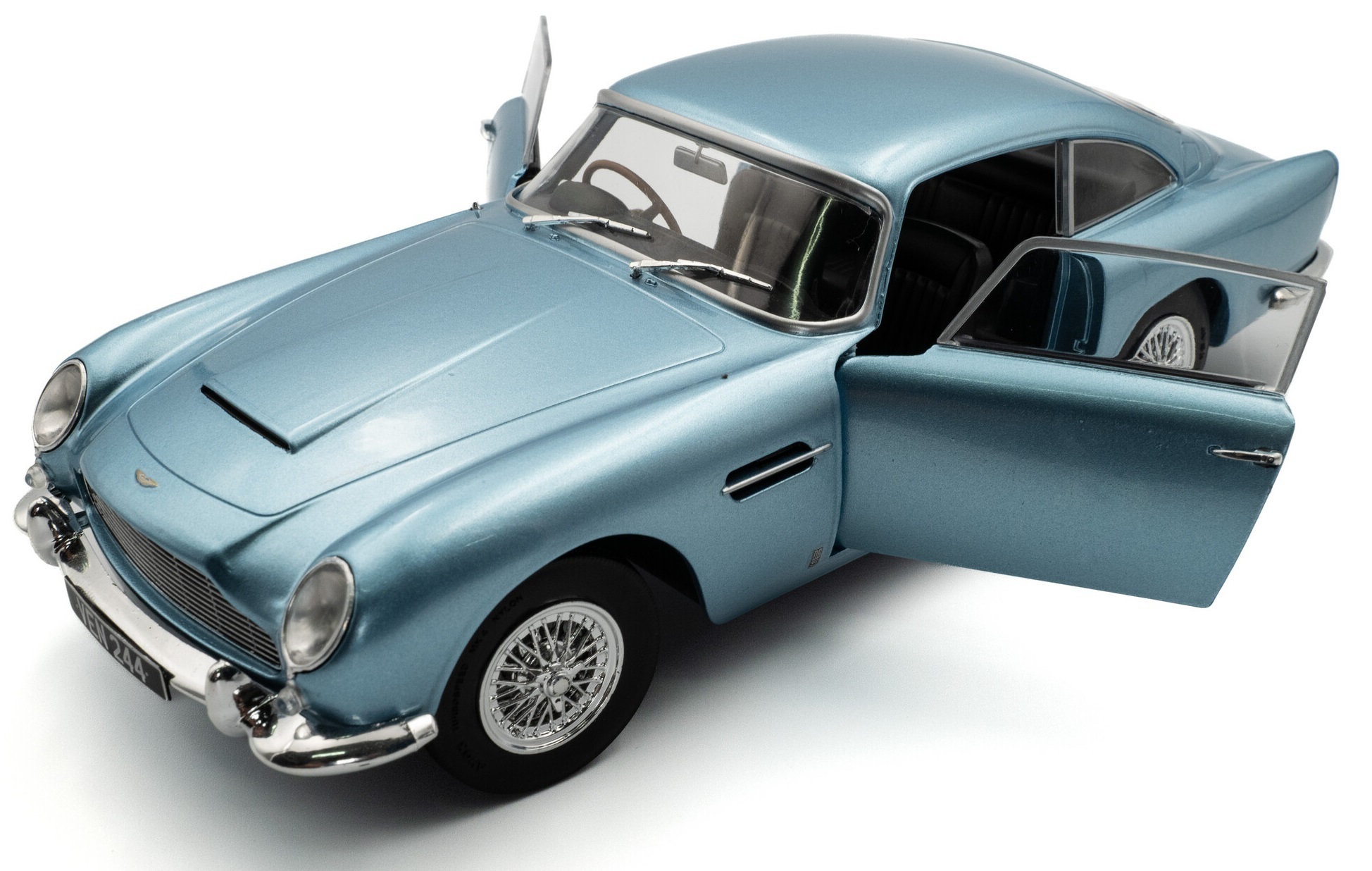 1:18 ASTON MARTIN DB5 AZZURRO METALLIZZATO CHIARO 1964 - 1:18