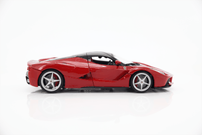 16901_FERR_Laferrari_RED_360.gif