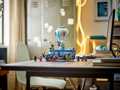 LEGO_77073_Lifestyle_envr.jpg