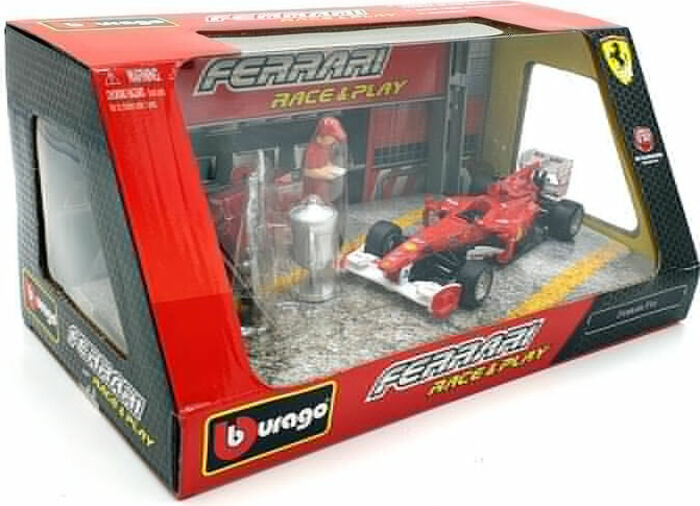 Bburago 1:32 Ferrari Race&Play hrací set s příslušenstvím