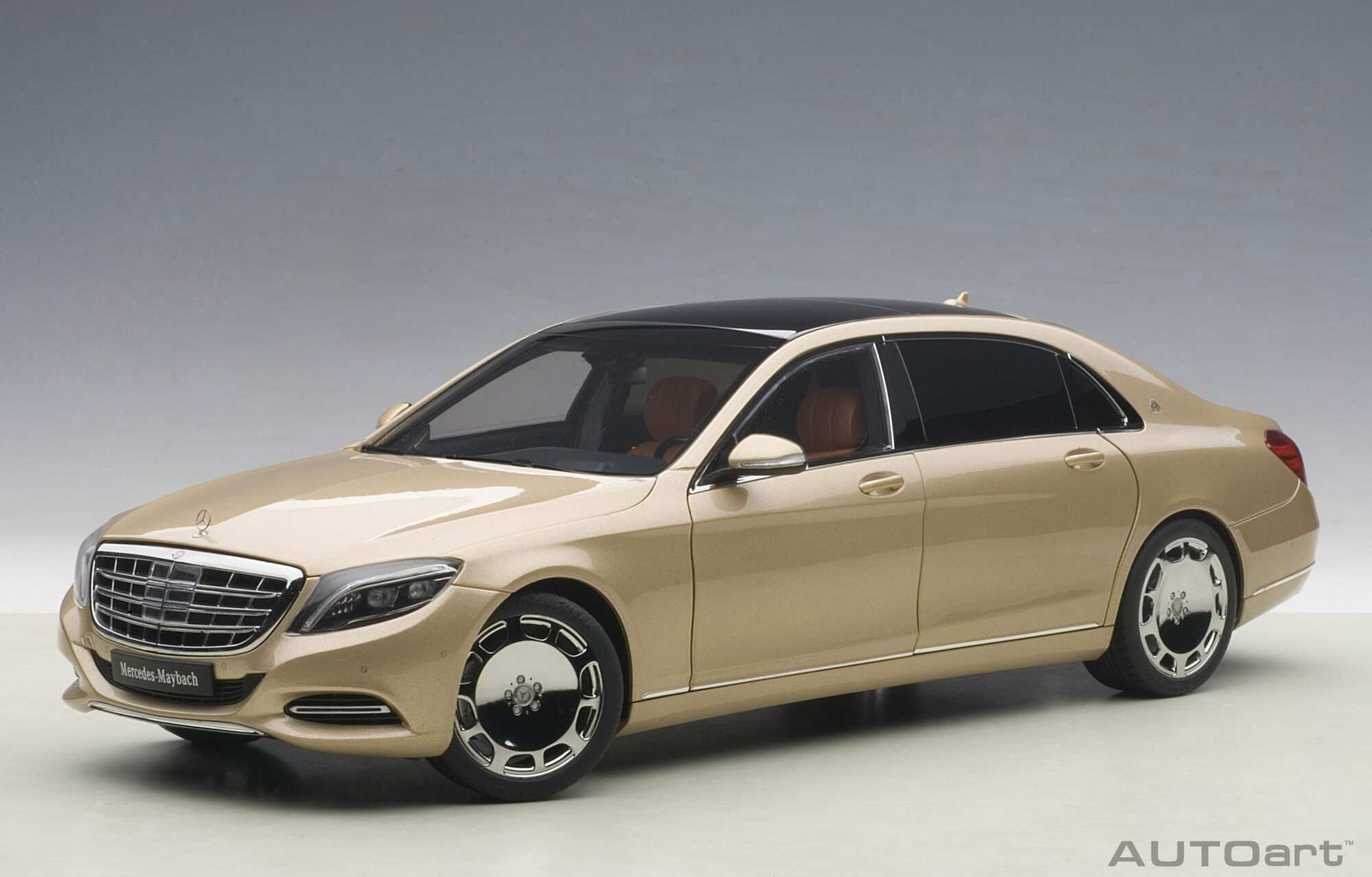 1:18 Mercedes-Maybach S-Klasse S600 (SWB) (Champagne Gold) - AUTOART - 76294