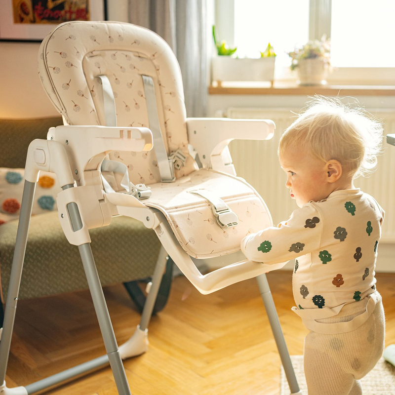 PETITE&MARS Sitzbezug und Tablett für Kinderstuhl Gusto Mature