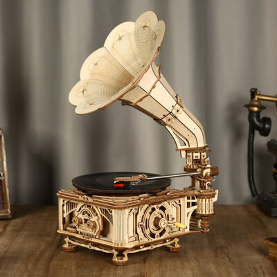 lkb01_4.gramophone.jpg