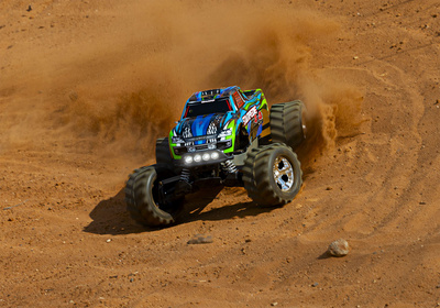 67054-61-Stampede-4x4-ACTION-Front-Blue-RGB-091A7569-Web.jpg