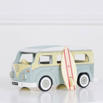 TV478-holiday-camper-van-and-surf-board.jpg