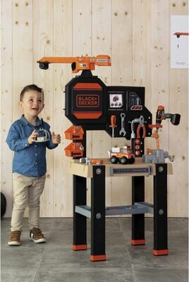 smoby-black-decker-warsztat-z-dzwigiem-i-narzedziami-94-akcesoria-360731 (4).jpg