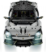 LEGO_42214_WEB_SEC03_NOBG.jpg