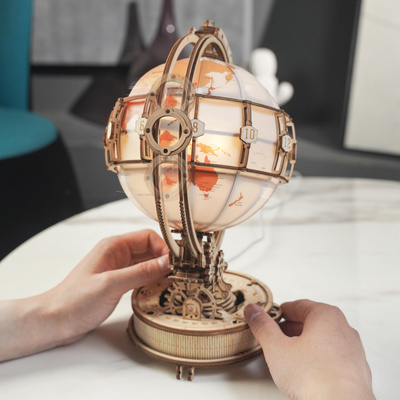 ST003_12.globe.jpg