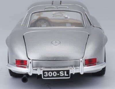 22023_BBUR_1954MercBenz300SL_SLR_PRD_9_výsledok.jpg