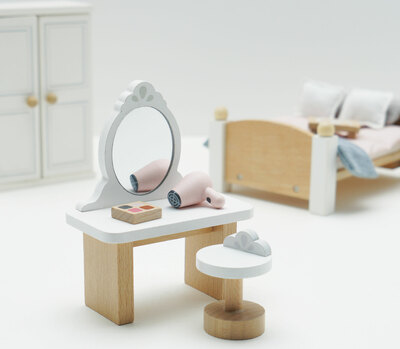 ME057C-daisylane-bedroom-vanity-pamper-table-with-hairdryer-makeup 08.41.56.jpg