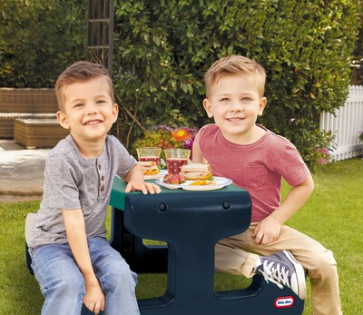 174063-Easy-Store-Picnic-Table-FMA-0926-B.jpg