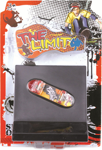 skateboard-9-5cm-kov-s-rampou-na-karte.jpg
