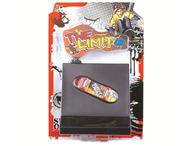 skateboard-9-5cm-kov-s-rampou-na-karte.jpg