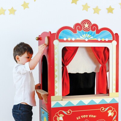 TV333-Showtime-Puppet-Theatre-Boy-Spining-Show-Curtain-Wheel.jpg