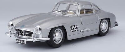 22023_BBUR_1954MercBenz300SL_SLR_PRD_5_výsledok.jpg