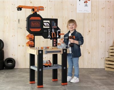 smoby-black-decker-warsztat-z-dzwigiem-i-narzedziami-94-akcesoria-360731 (5).jpg