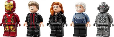 LEGO_76325_WEB_Lineup_NOBG.jpg