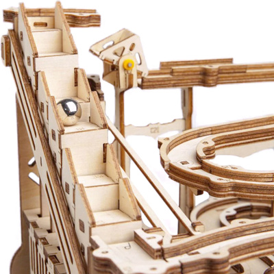 lg501_2.marblerun.jpg