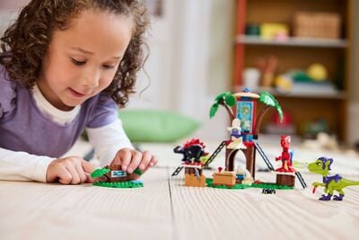 LEGO_11200_Lifestyle_Cons_3_en-gb.jpg