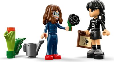 LEGO_76784_WEB_SEC03_NOBG_en-gb.jpg