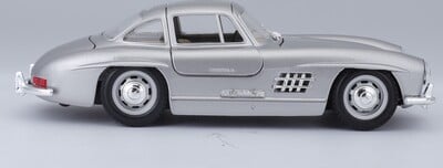 22023_BBUR_1954MercBenz300SL_SLR_PRD_8_výsledok.jpg