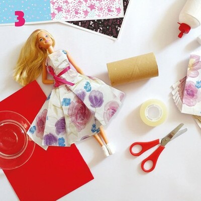 playset-fashion-atelier-con-bambola-30-cm-barbie-lisciani-88645 (2).jpg