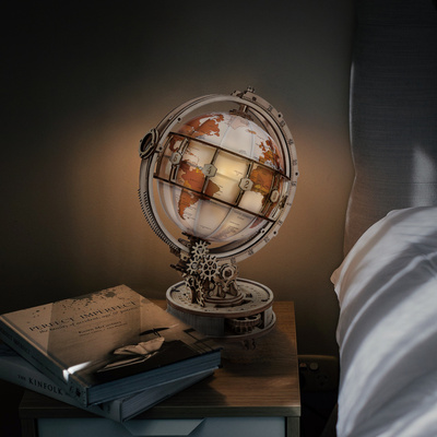 ST003_5.globe.jpg