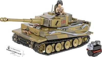 3123-Panzer VI Tiger I no 131-scene-front.jpg