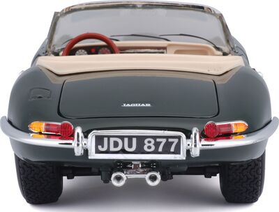 12046_BBUR_JaguEtypeCabriolet_GRN_PRD_11_výsledok.jpg