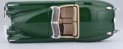 22018_BBUR_1951JaguXK120Roadster_GRN_PRD_10_výsledok.jpg