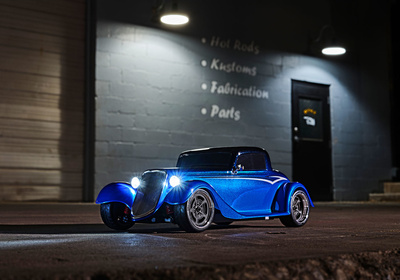 93044-4-Hot-Rod-1933-Coupe-3qtr-Blue-Garage.jpg