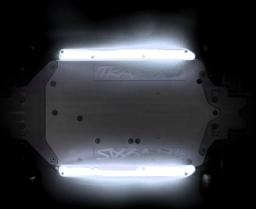 04_10590-WHT-4TEC-underbody-LED-lights-Chassis.jpg