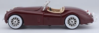 22018_BBUR_1951JaguXK120Roadster_RED_PRD_4_výsledok.jpg