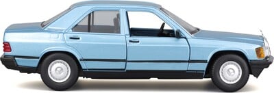 21103_BBUR_MerceBenz190E_BLU_PRD_7.jpg