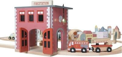 AGS/4490/little-dutch-fire-station-wood-railway-collection (6).jpg