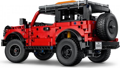 LEGO_42213_WEB_SEC02_NOBG.jpg