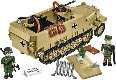 3130-Half-Track Sd.Kfz.251-10-scene-back.jpg