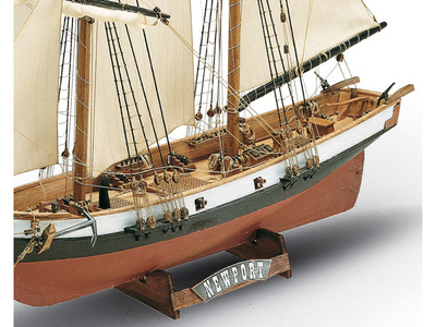 Newport-Bausatz-1-57-Mamoli-21750_b_3.jpg