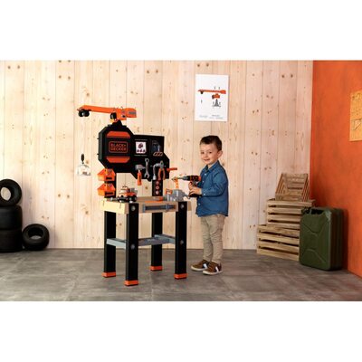 smoby-black-decker-warsztat-z-dzwigiem-i-narzedziami-94-akcesoria-360731 (3).jpg