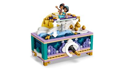 LEGO_43295_WEB_SEC05_NOBG.jpg