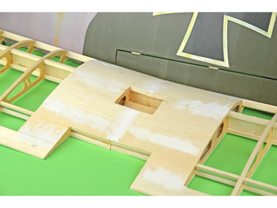 model-lite-white_3.jpg