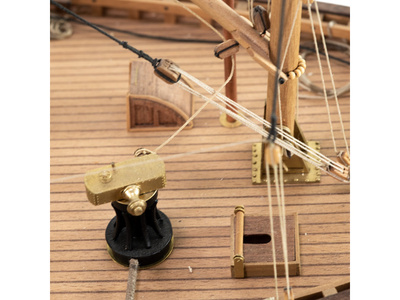 KR-25057_11.jpg