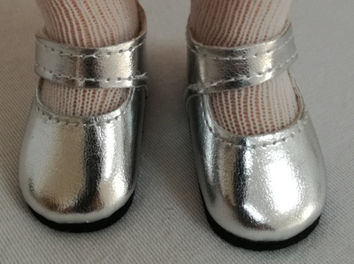 63603 ZAPATOS PLATEADOS VELCRO AMIGAS 32 CM.jpg