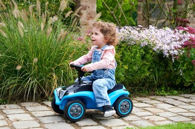 big-bobby-car-next-blue-800056234-en_03.jpg