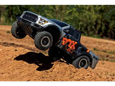 01_58094-8-Ford-Raptor-FOX-Action-Dirt-JUMP-RtoL.jpg