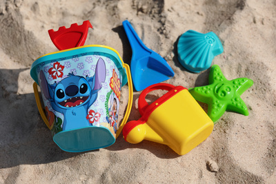 78042_Lilo i Stitch_2024_72dpi.jpg