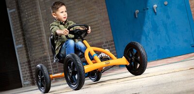 berg_buddy_b-orange_with_boy-5-e1549534616844.jpg