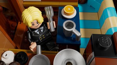 LEGO_75639_WEB_SEC02_NOBG_en-gb.jpg