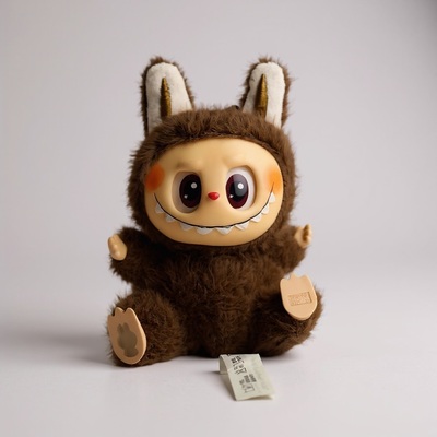 WKW055303_labubu_1.jpg