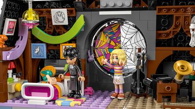 LEGO_76781_WEB_SEC04_NOBG.jpg